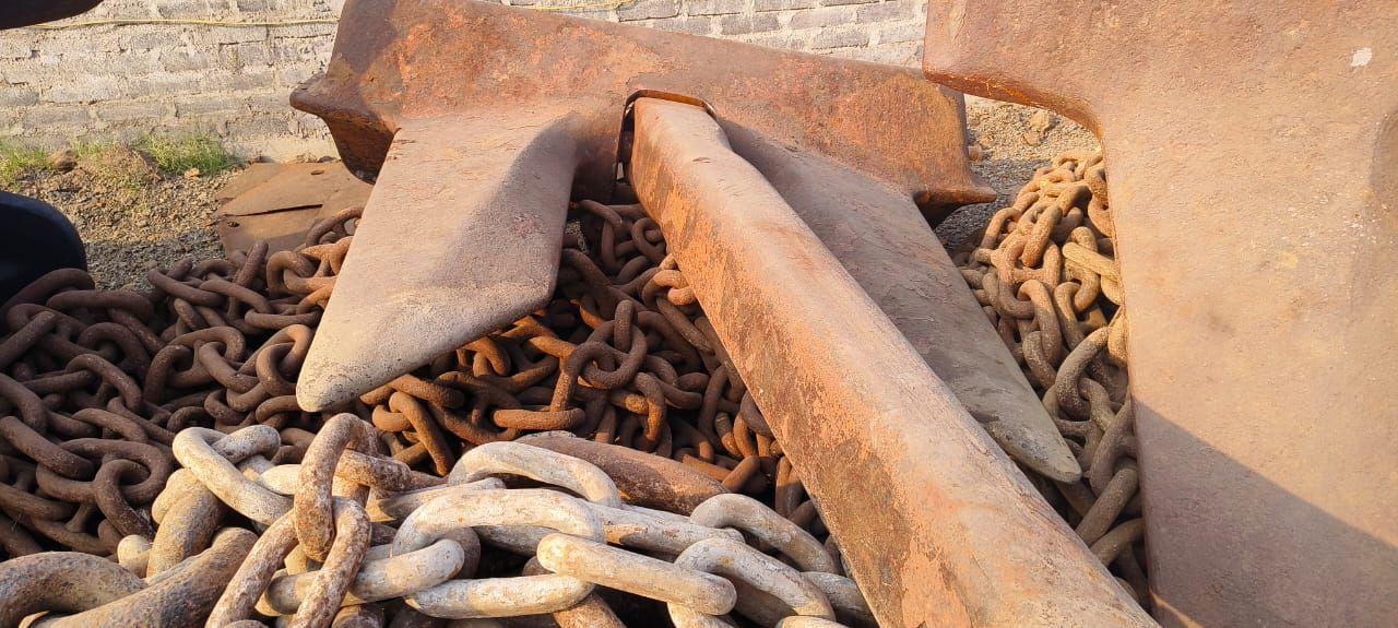 ANCHORS & ANCHOR CHAINS 